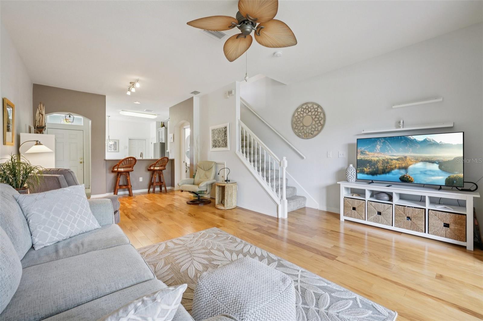 CHELSEA MANOR - Residential