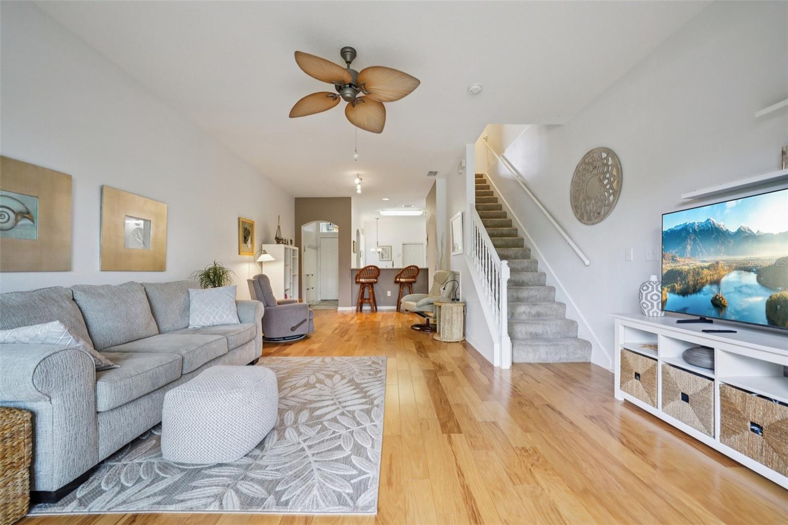 CHELSEA MANOR - Residential