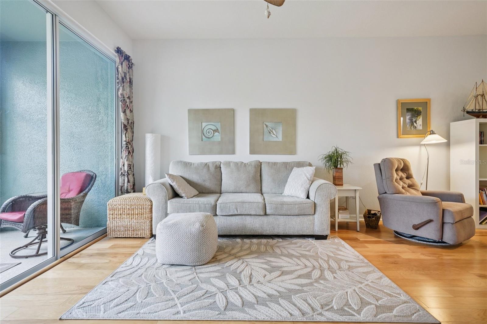 CHELSEA MANOR - Residential