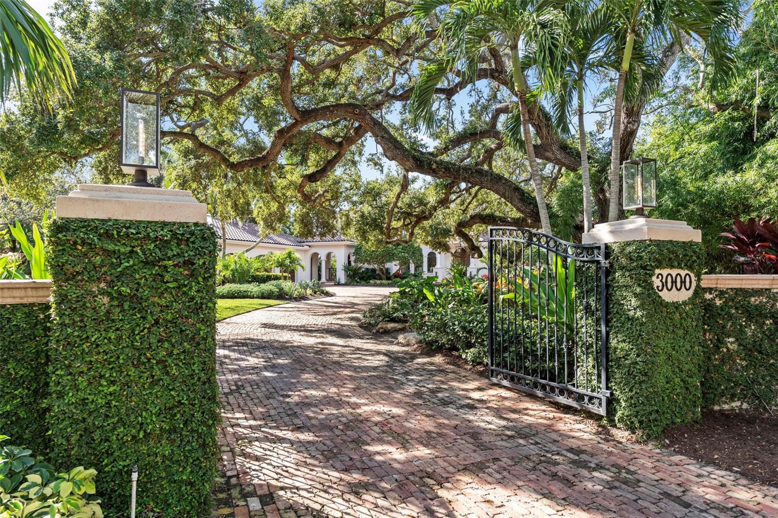 CHEROKEE PARK - Residential