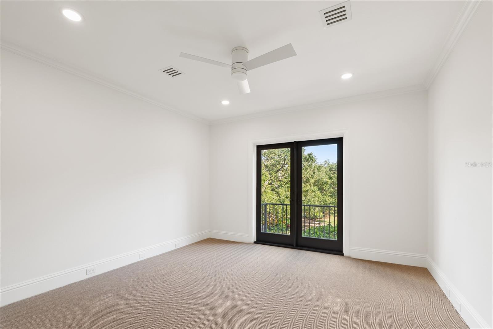 CHEROKEE PARK - Residential