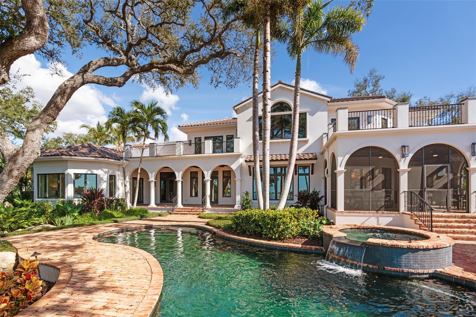 CHEROKEE PARK - Residential