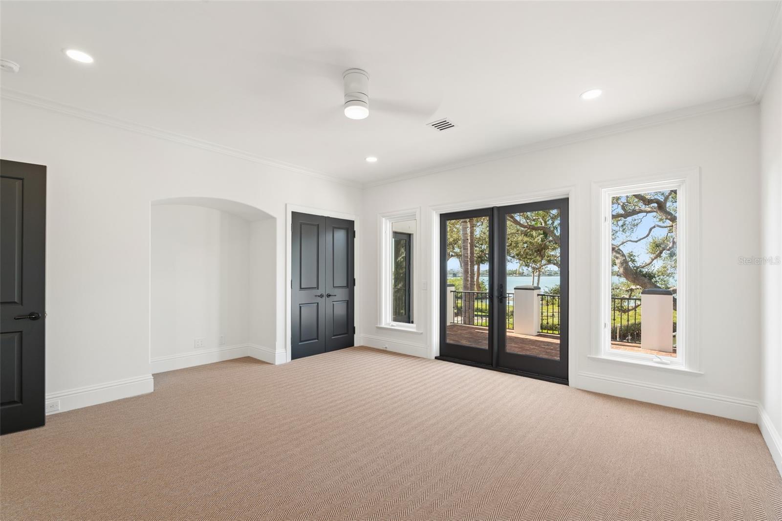 CHEROKEE PARK - Residential