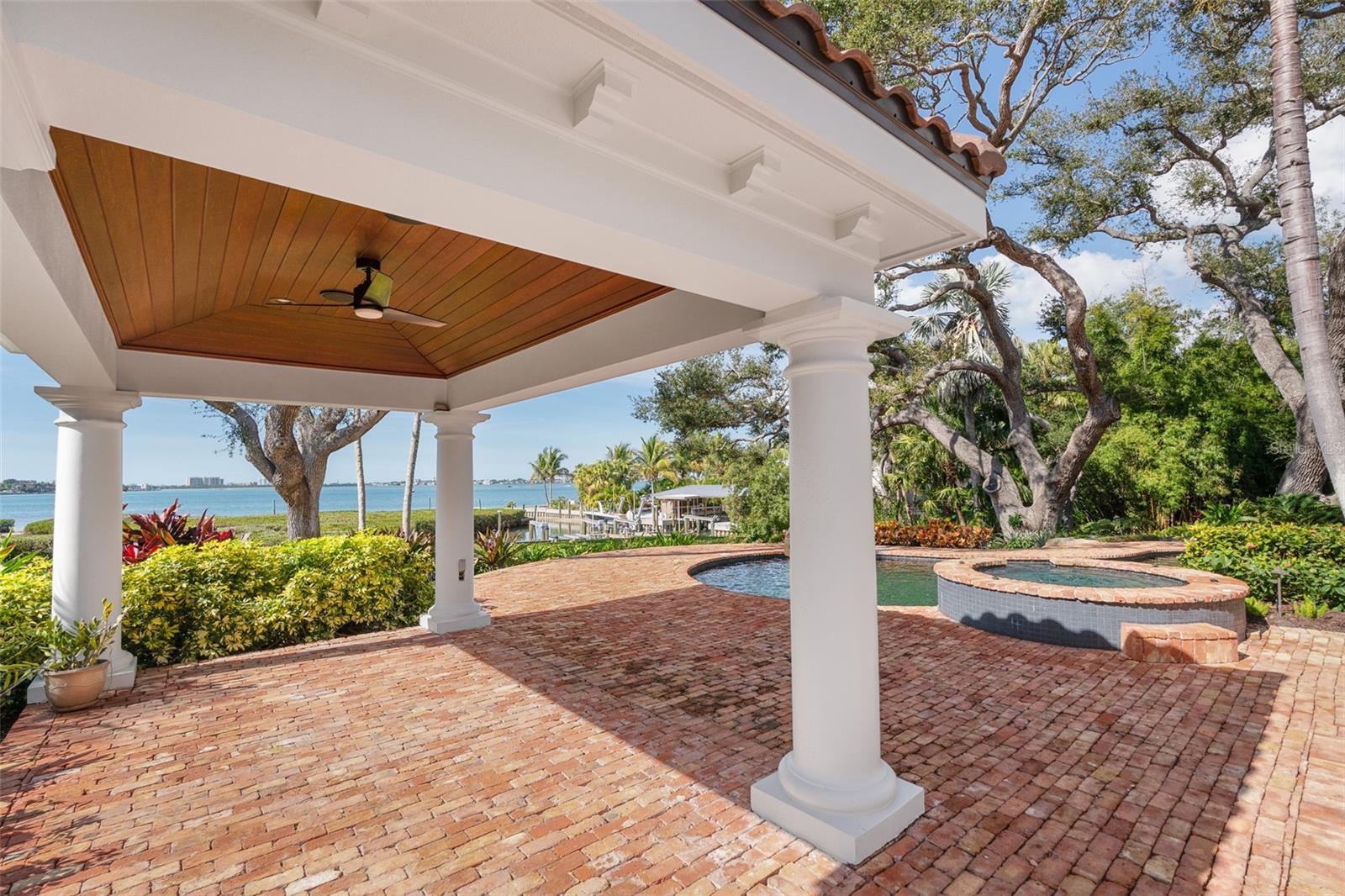 CHEROKEE PARK - Residential