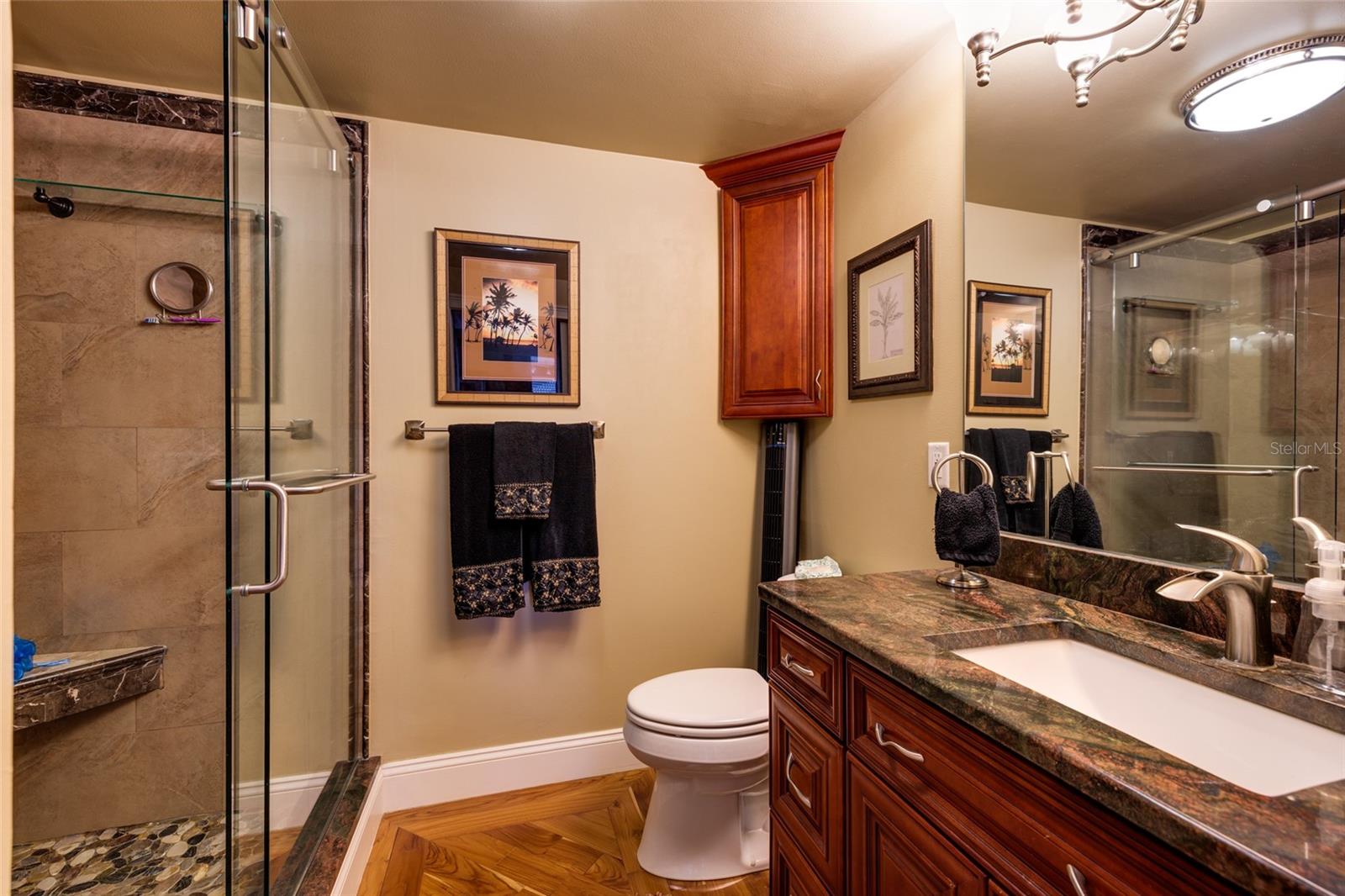 HARBOURSIDE CONDO - Residential Lease