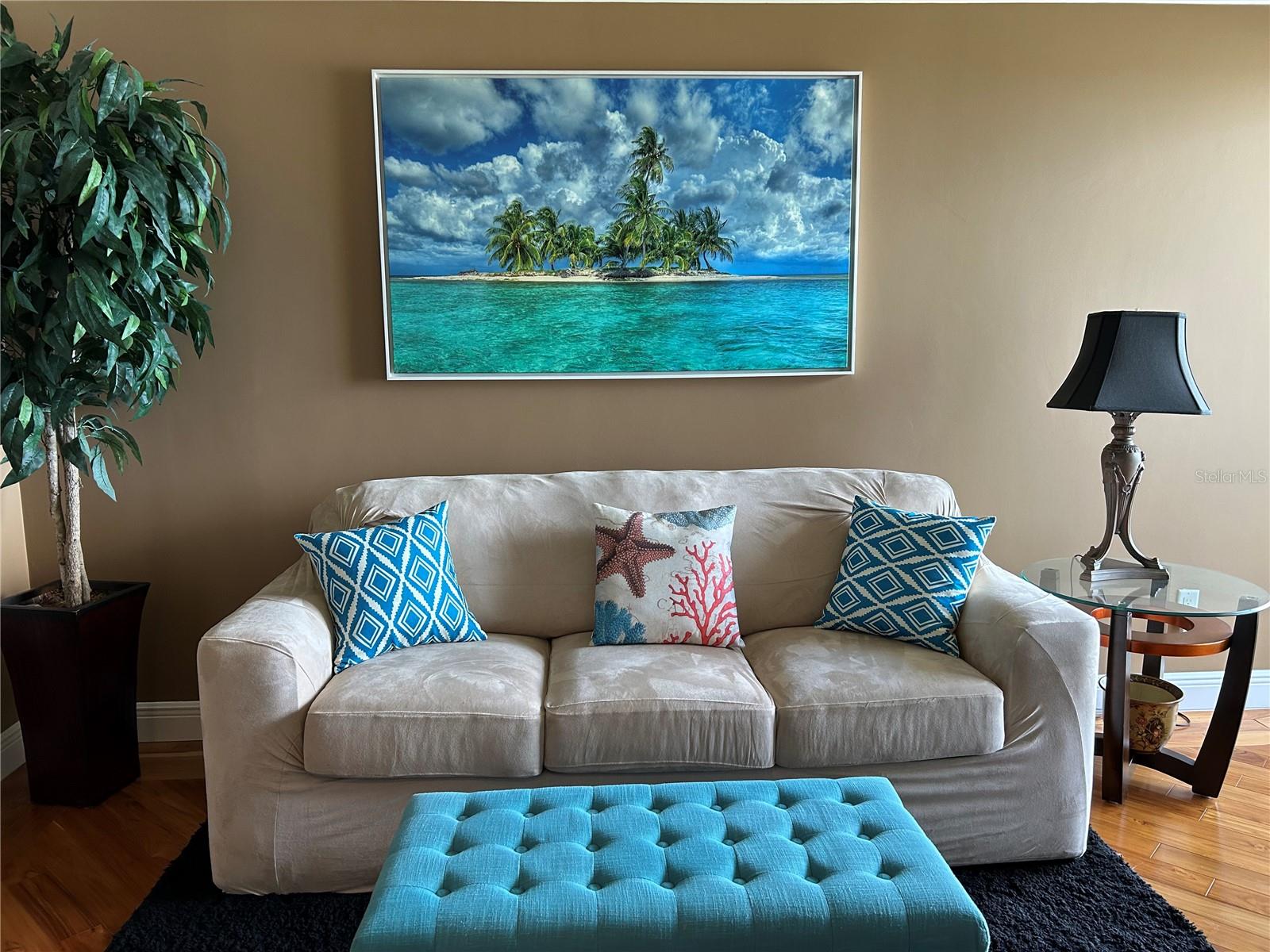 HARBOURSIDE CONDO - Residential Lease