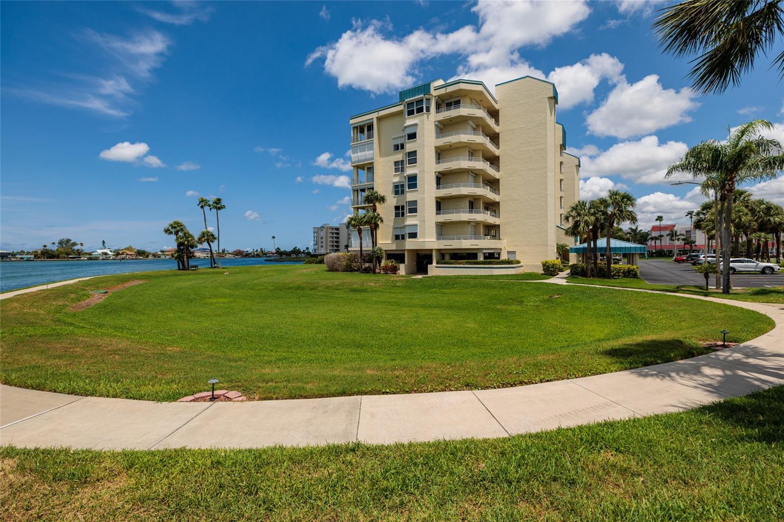 HARBOURSIDE CONDO - Residential Lease
