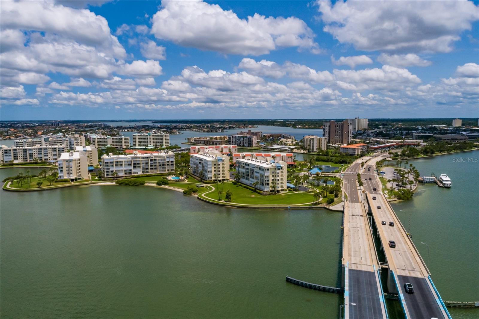 HARBOURSIDE CONDO - Residential Lease