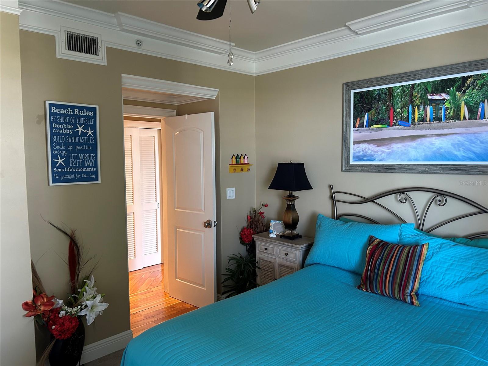 HARBOURSIDE CONDO - Residential Lease