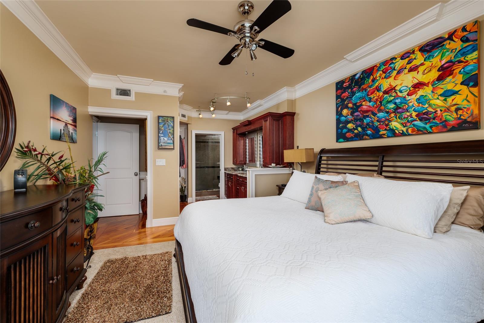 HARBOURSIDE CONDO - Residential Lease