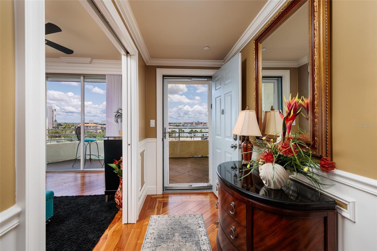 HARBOURSIDE CONDO - Residential Lease