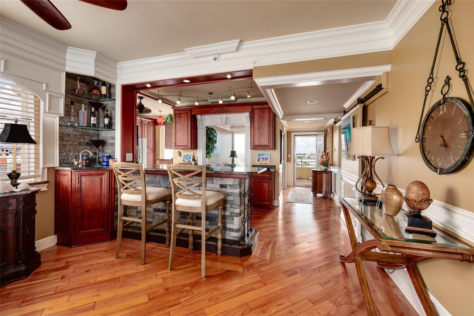 HARBOURSIDE CONDO - Residential Lease