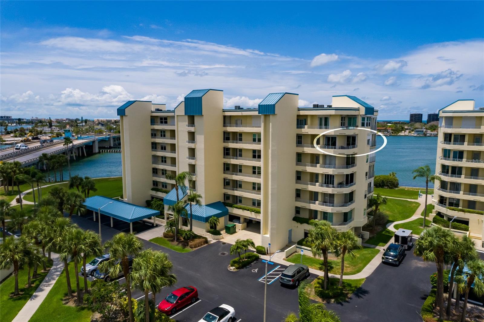 HARBOURSIDE CONDO - Residential Lease