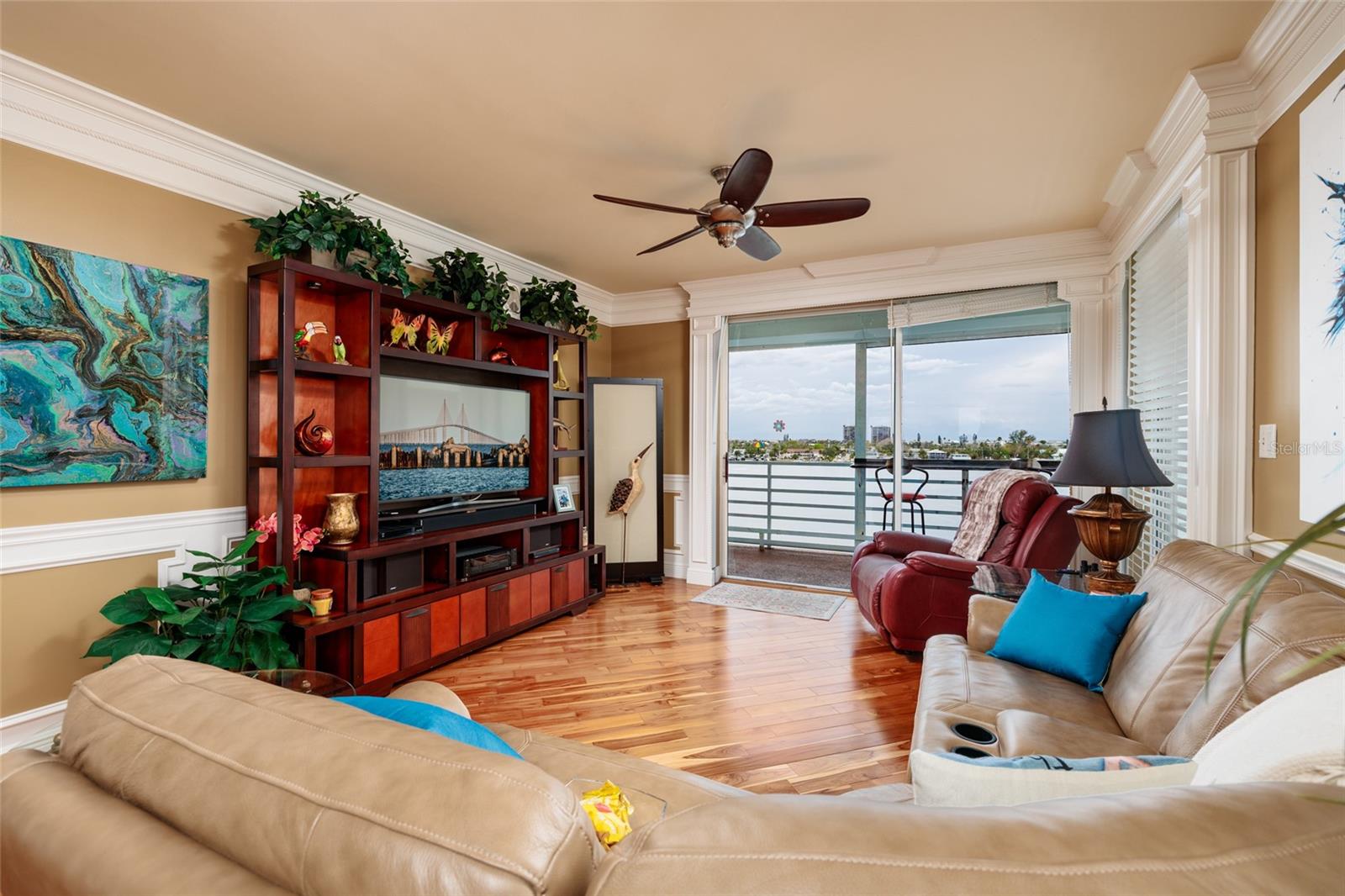 HARBOURSIDE CONDO - Residential Lease