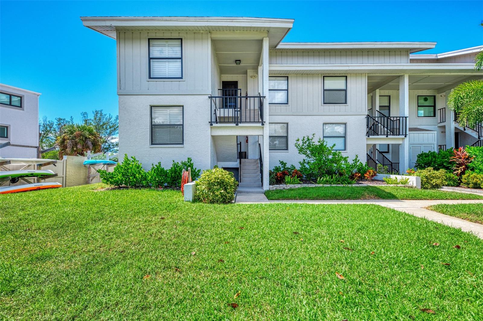 9226 MIDNIGHT PASS ROAD 4A