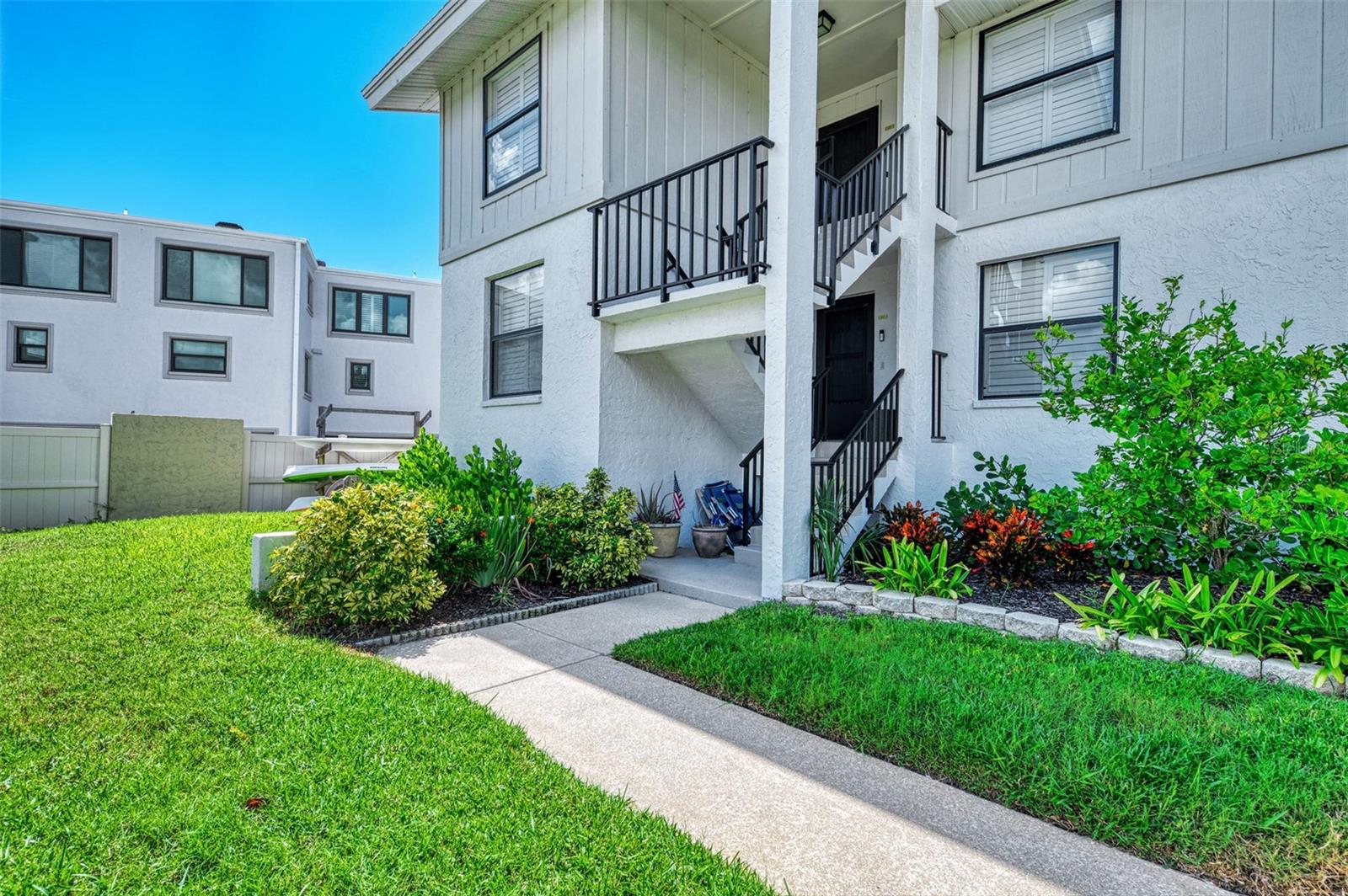 9226 MIDNIGHT PASS ROAD 4A