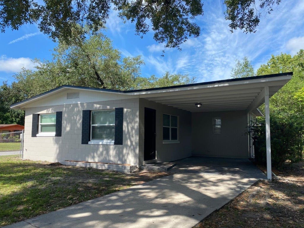 Photo of 4535 Barley Street, Orlando, FL 32811 (MLS # O6446629)