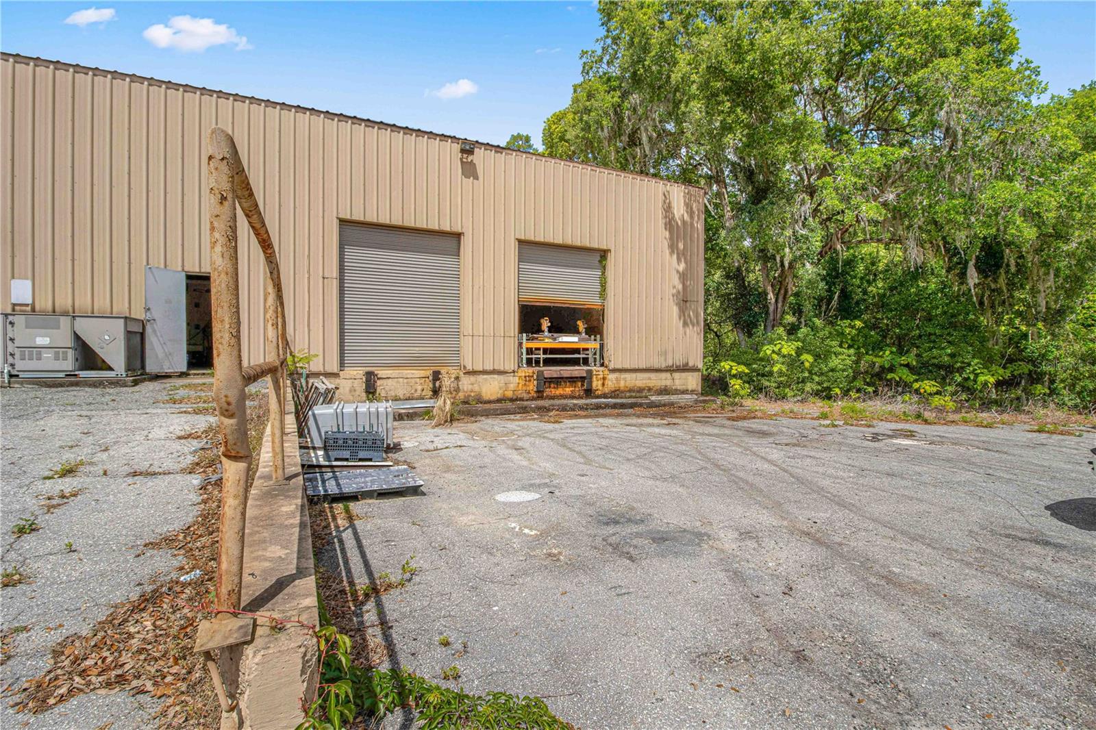 ANTHONY INDUST PARK - Business Opportunity