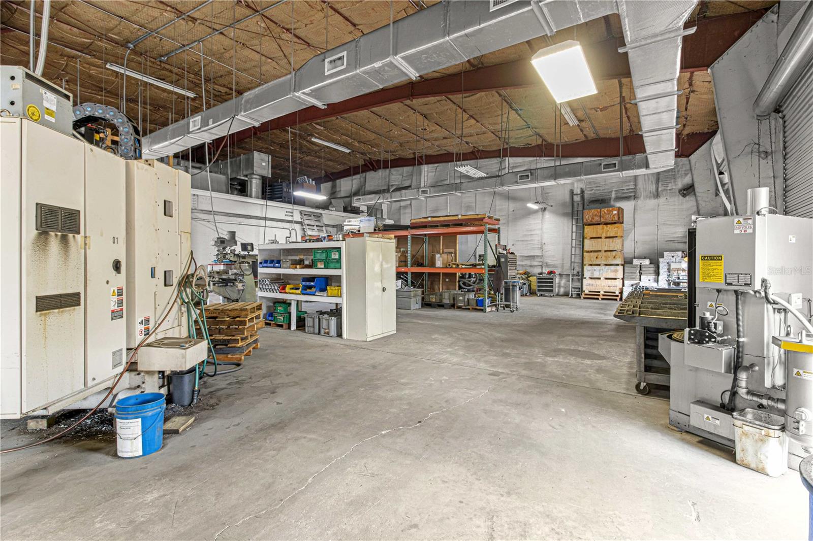 ANTHONY INDUST PARK - Business Opportunity