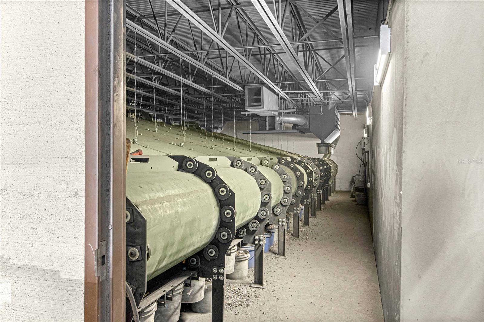 ANTHONY INDUST PARK - Business Opportunity