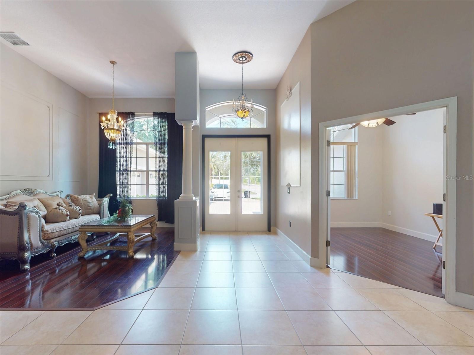 3216 ROLLING HILLS LANE