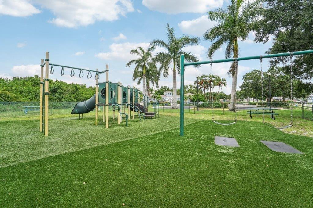 KINGSFIELD - Residential