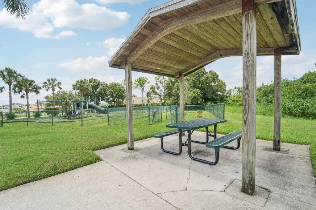 KINGSFIELD - Residential