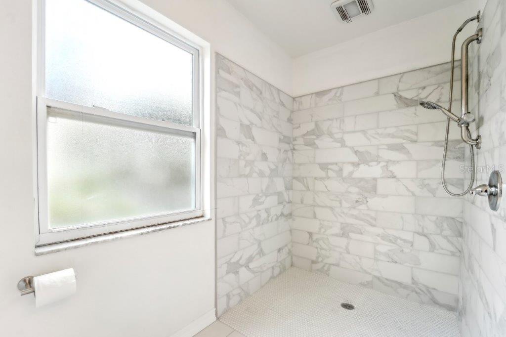 KINGSFIELD - Residential