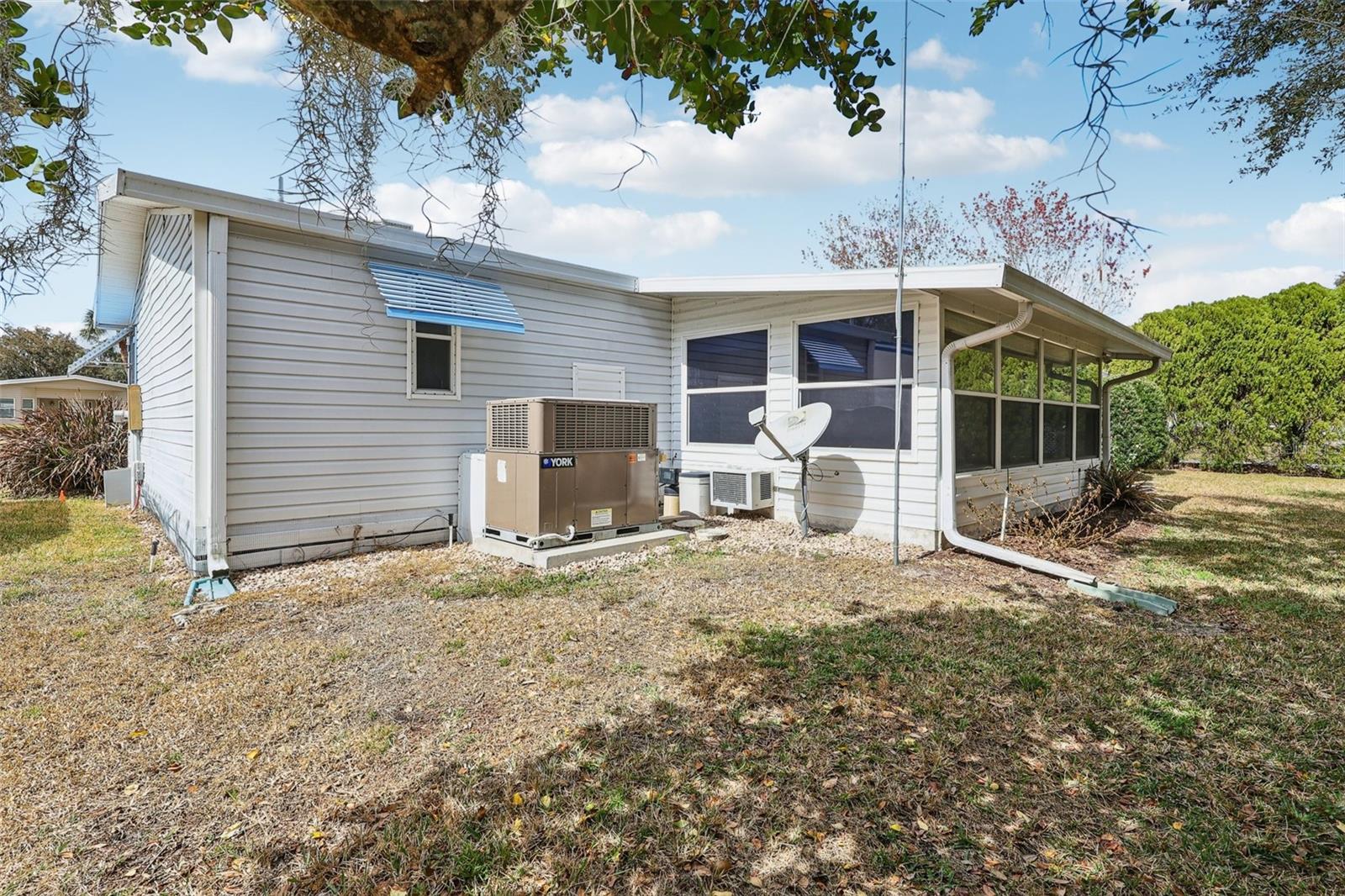 TAVARES IMPERIAL MOBILE TERRACE UNIT 04B - Residential