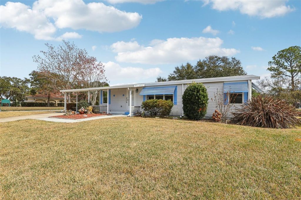 Photo of 1024 Hilltop Road, Tavares, FL 32778 (MLS # G5108024)