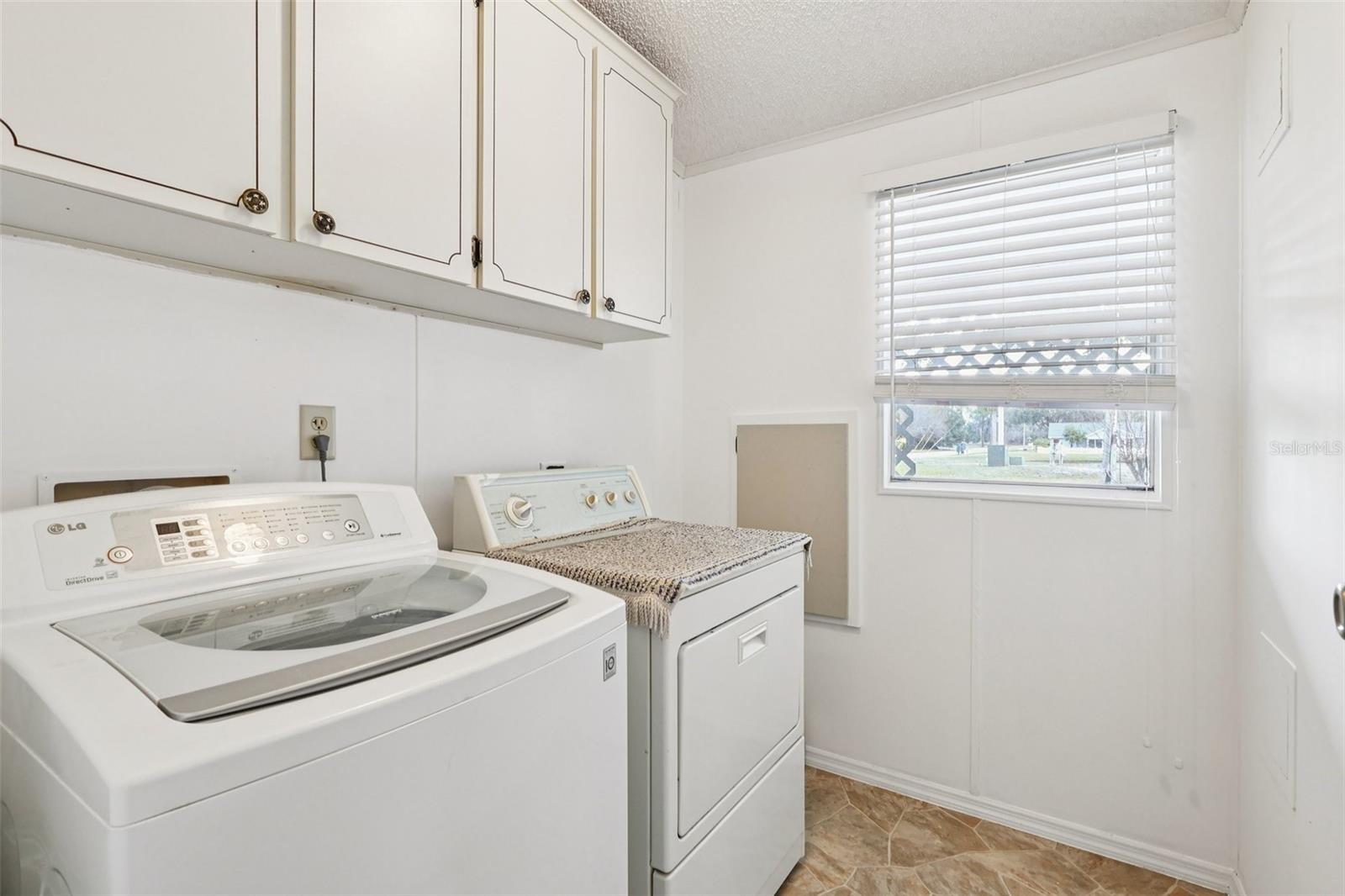 TAVARES IMPERIAL MOBILE TERRACE UNIT 04B - Residential