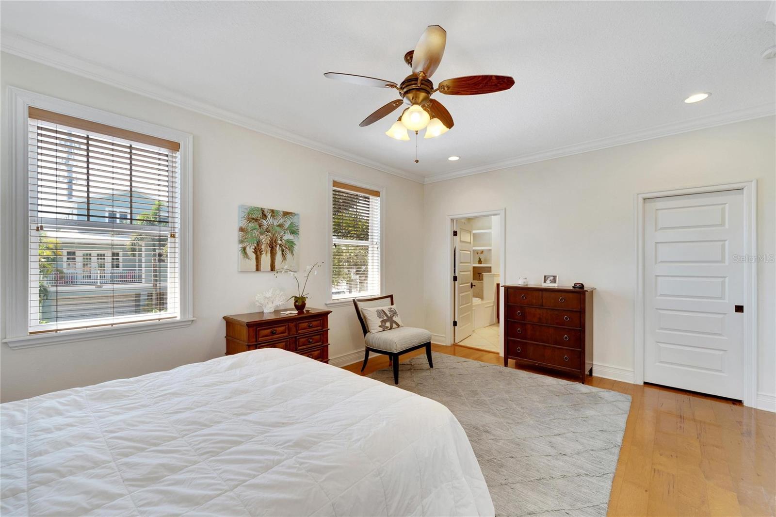 PALM PLACE - Residential