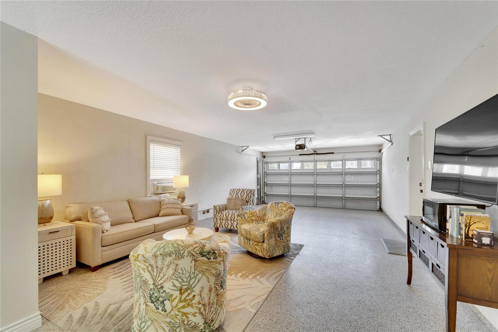 PALM PLACE - Residential