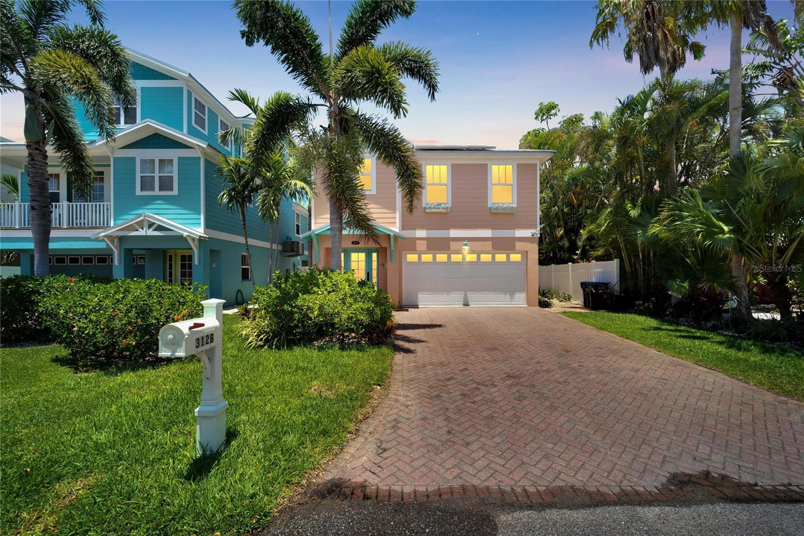 PALM PLACE - Residential