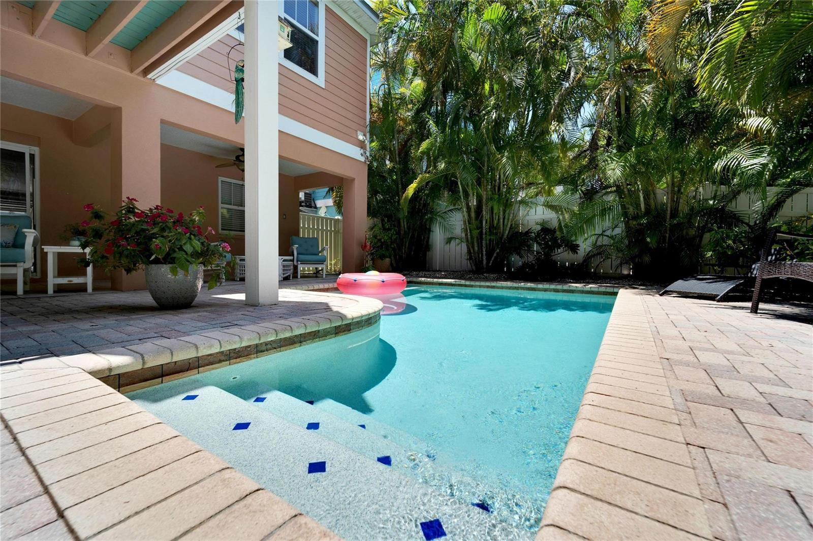 PALM PLACE - Residential