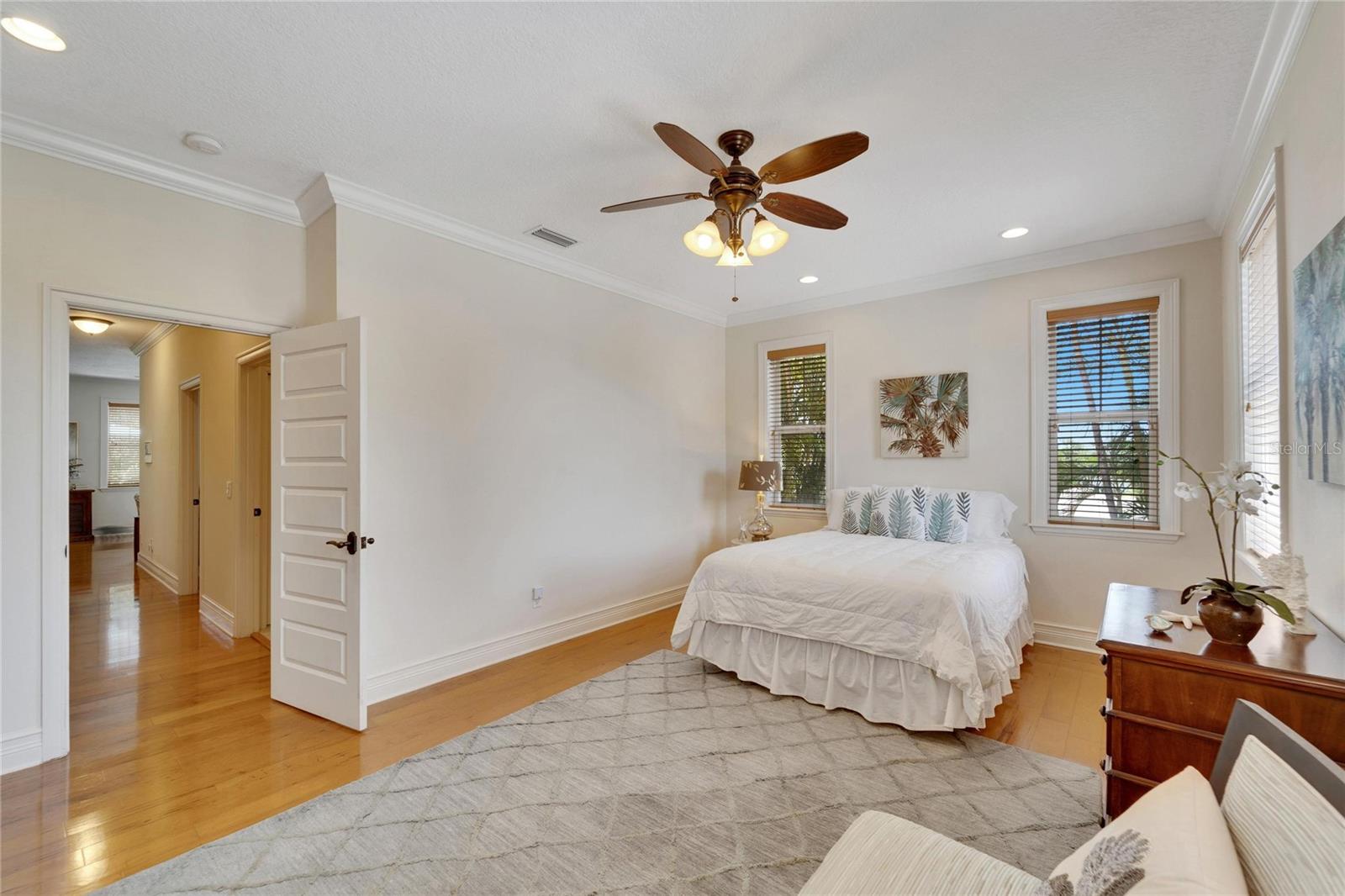 PALM PLACE - Residential