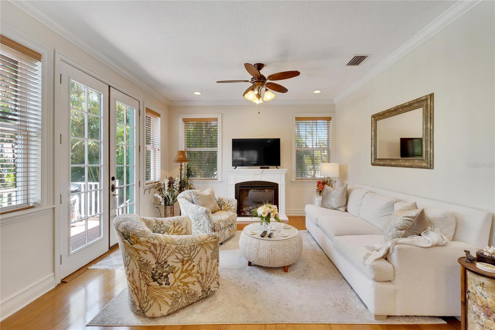 PALM PLACE - Residential