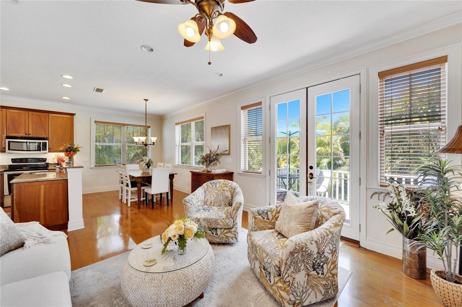 PALM PLACE - Residential