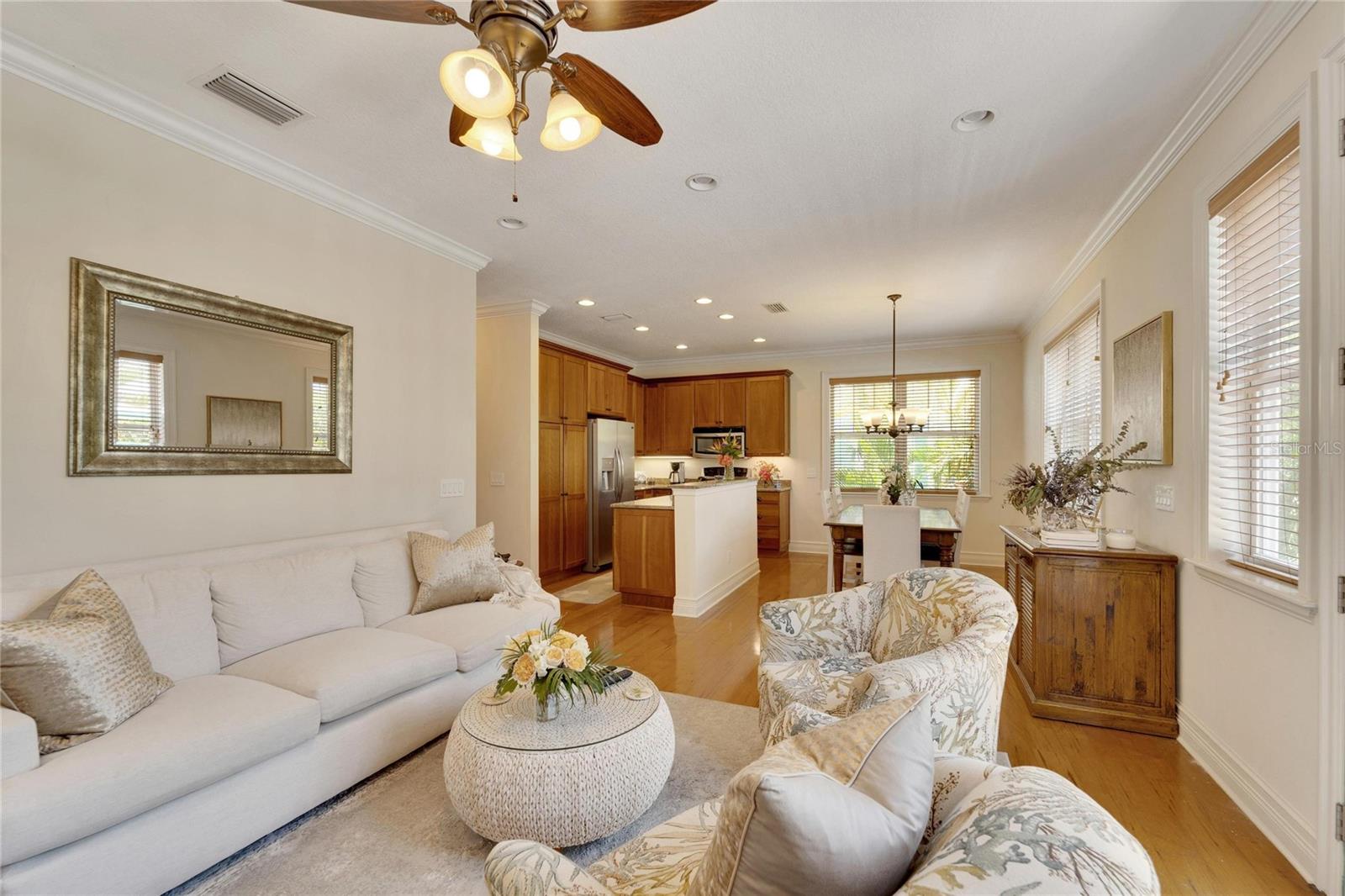 PALM PLACE - Residential