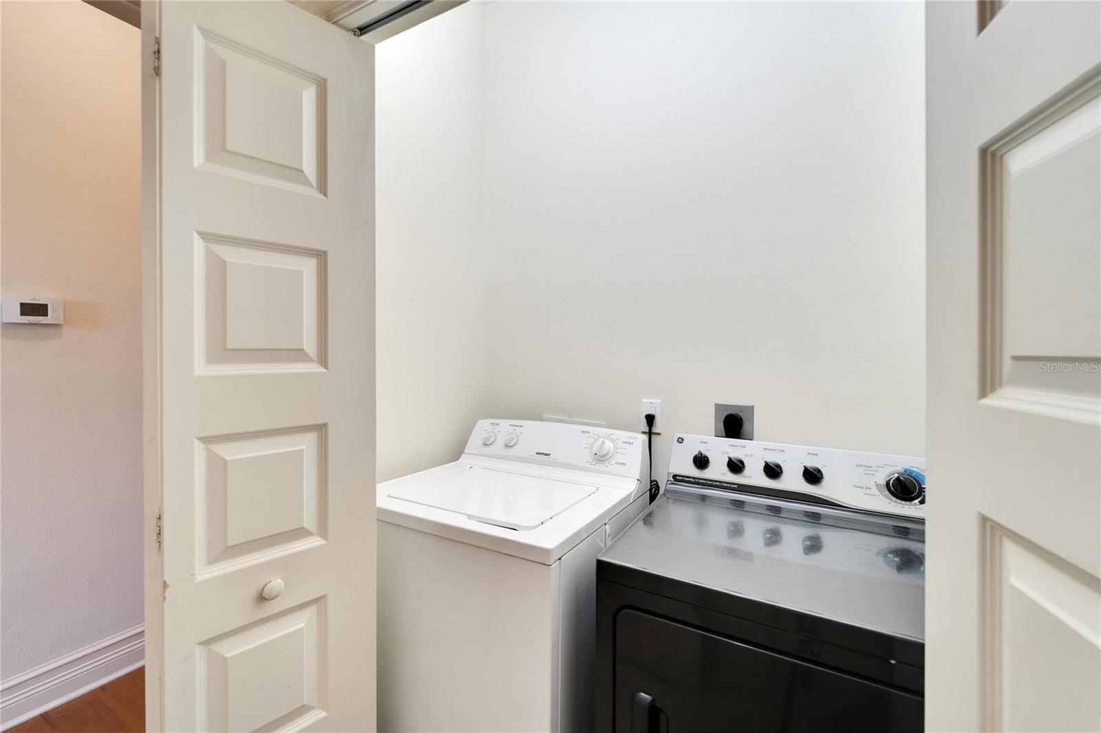 PALM PLACE - Residential