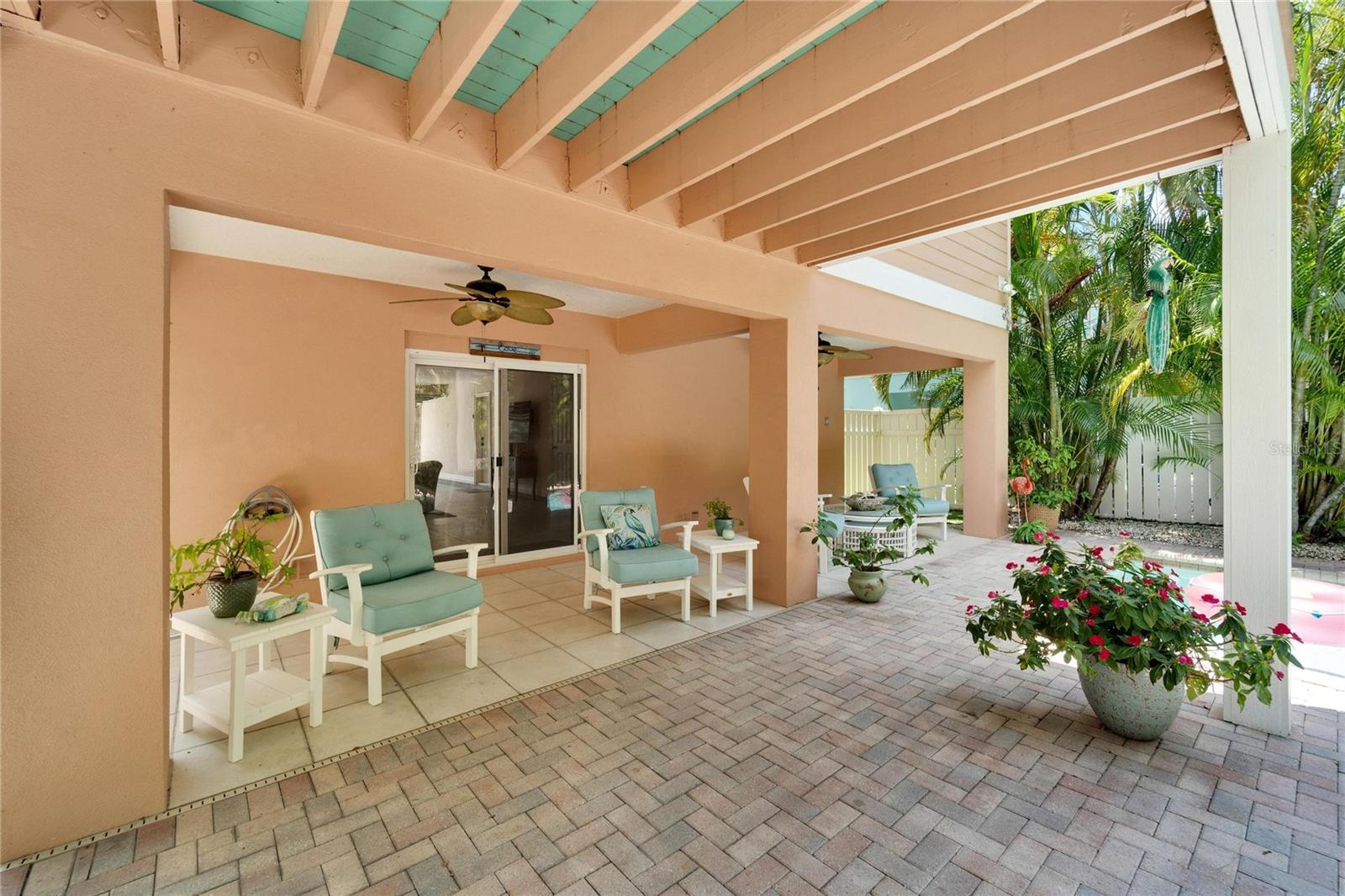 PALM PLACE - Residential