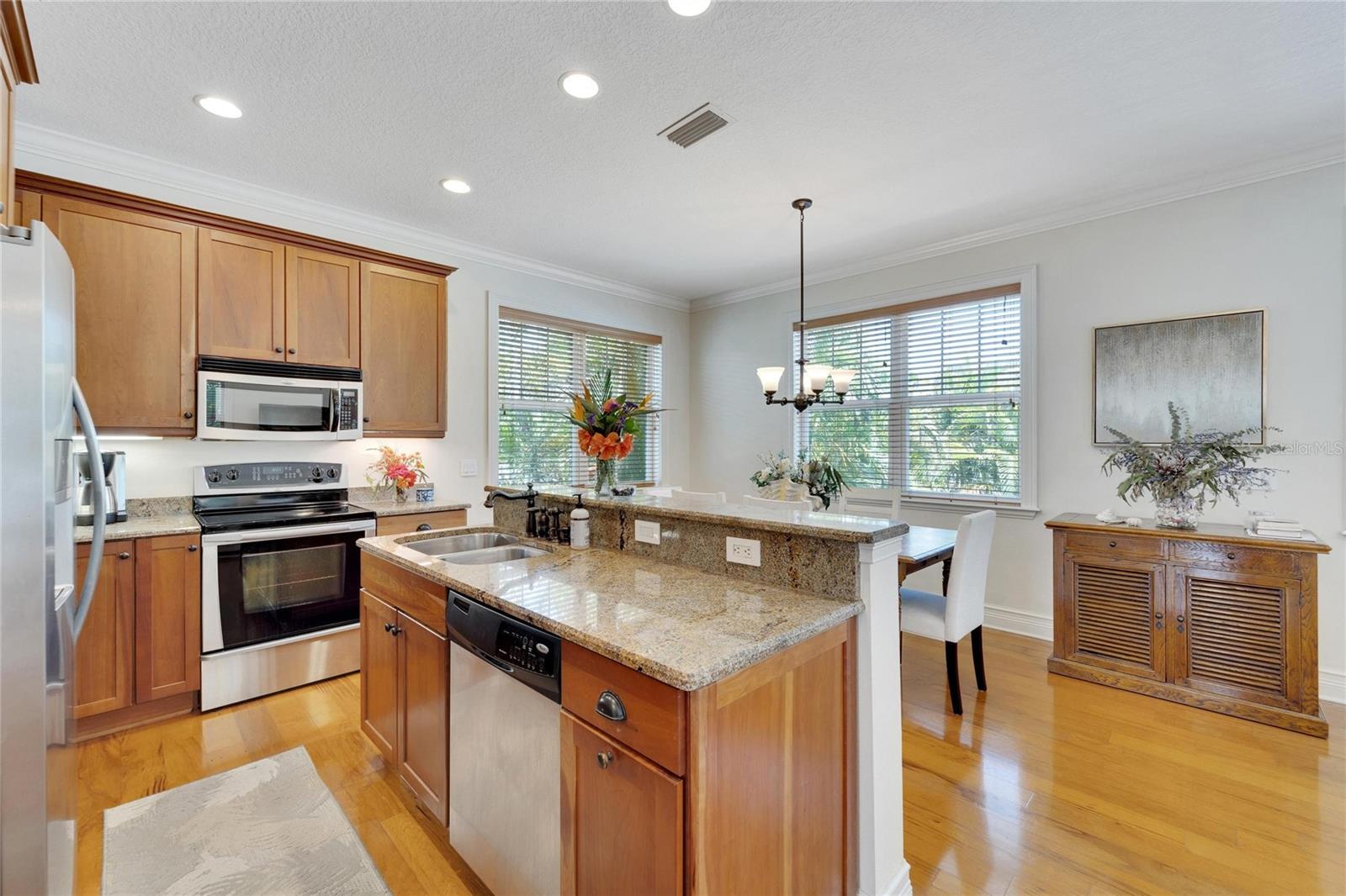 PALM PLACE - Residential