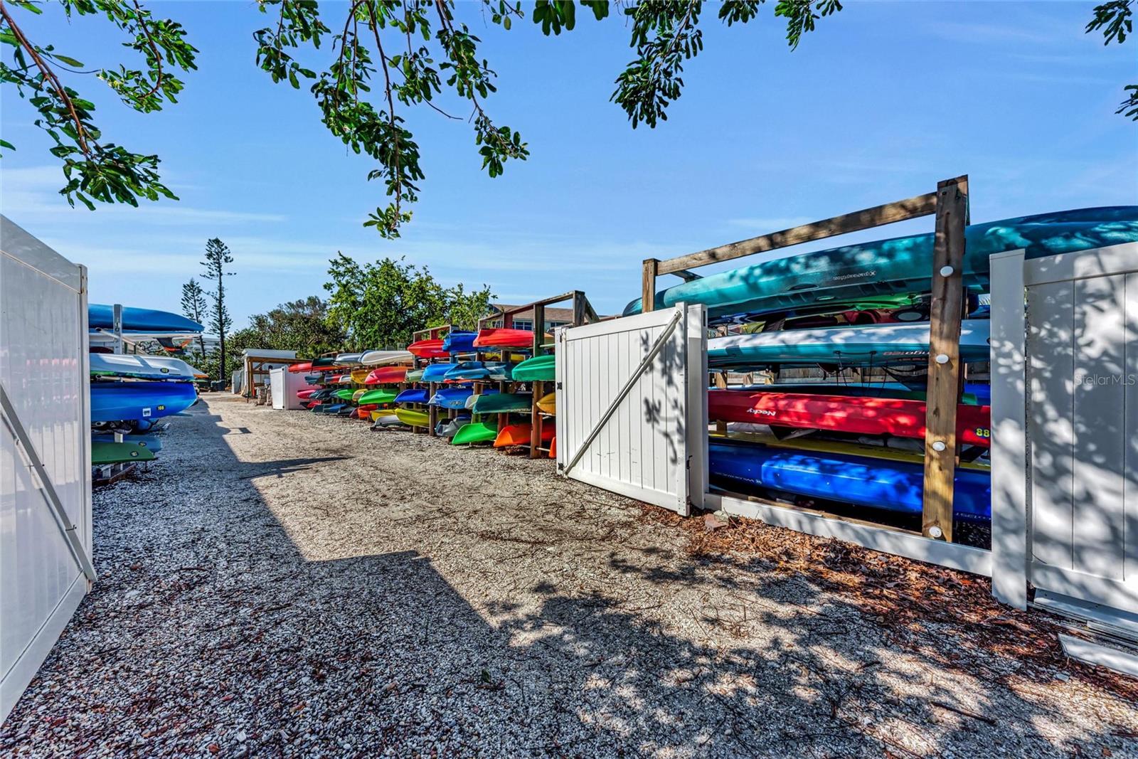 LONGBOAT HARBOUR - Residential