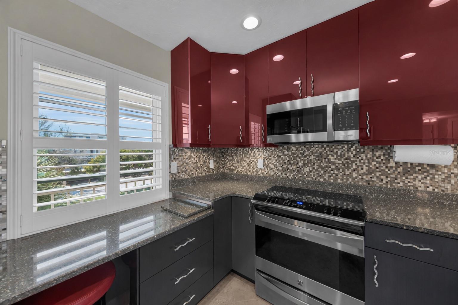 LONGBOAT HARBOUR - Residential