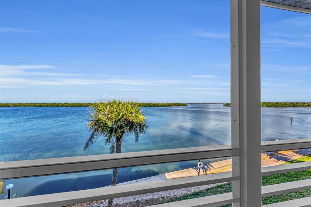 Photo of 4420 Exeter Drive #307, Longboat Key, FL 34228 (MLS # A4678151)