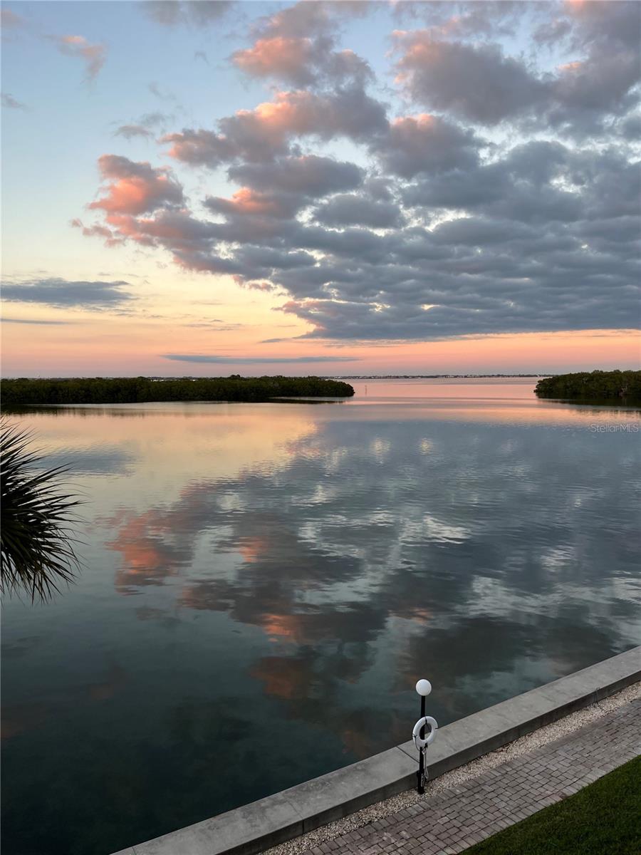 LONGBOAT HARBOUR - Residential