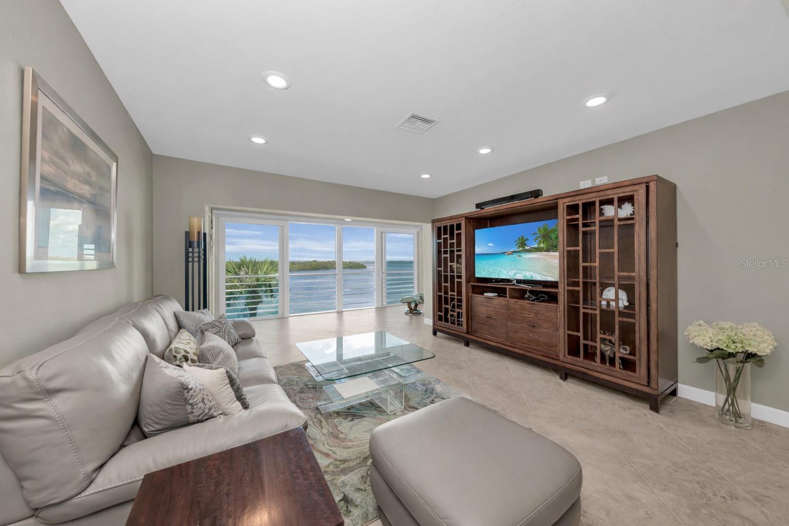 4420 EXETER DRIVE 307