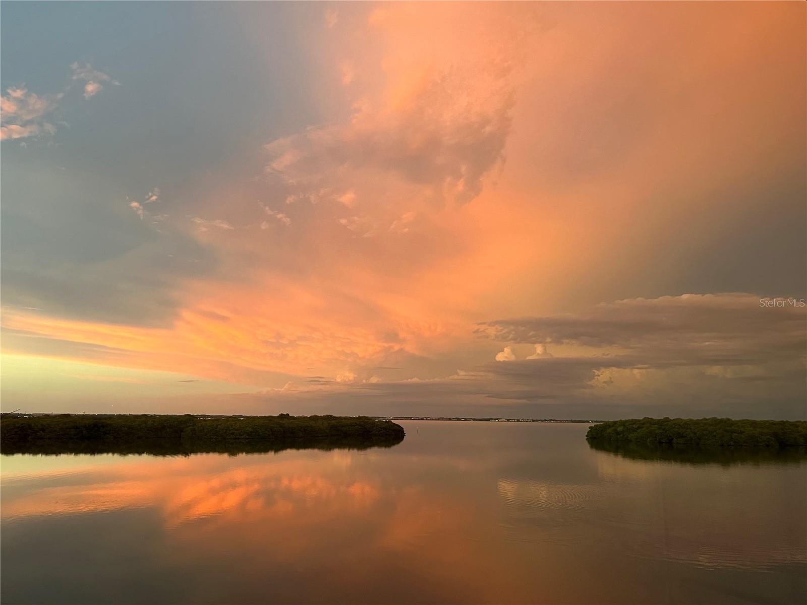 LONGBOAT HARBOUR - Residential