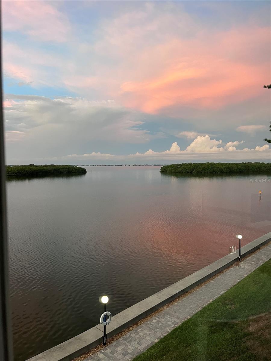 LONGBOAT HARBOUR - Residential