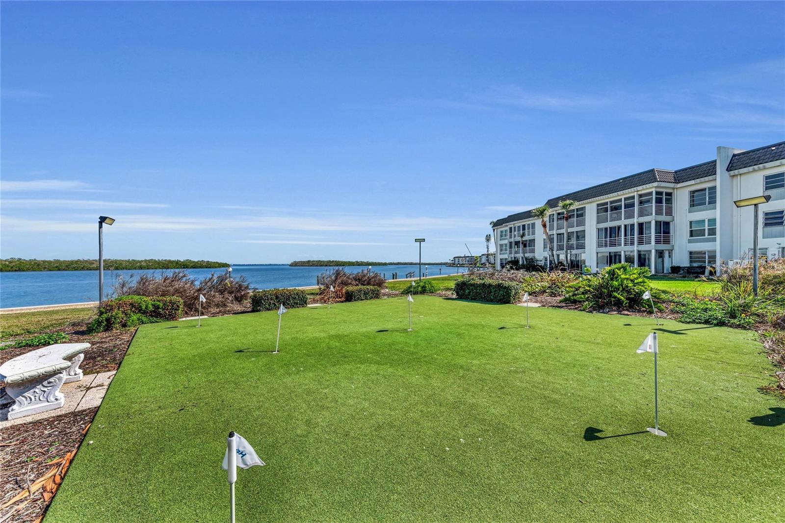 LONGBOAT HARBOUR - Residential